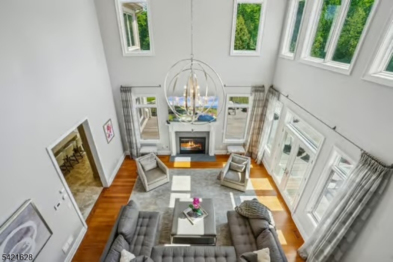 BEL AIR WOODS - Residential