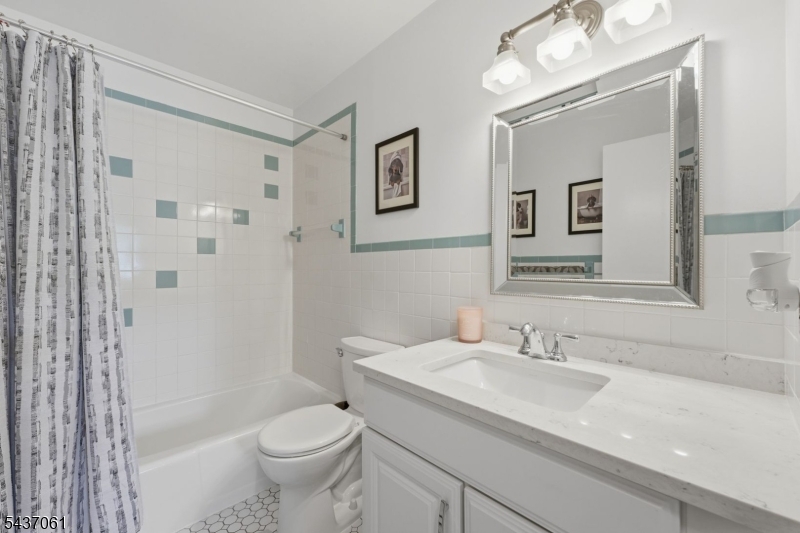 Oak Ridge - Residential