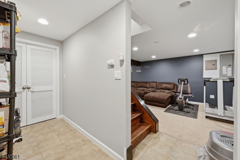 Oak Ridge - Residential