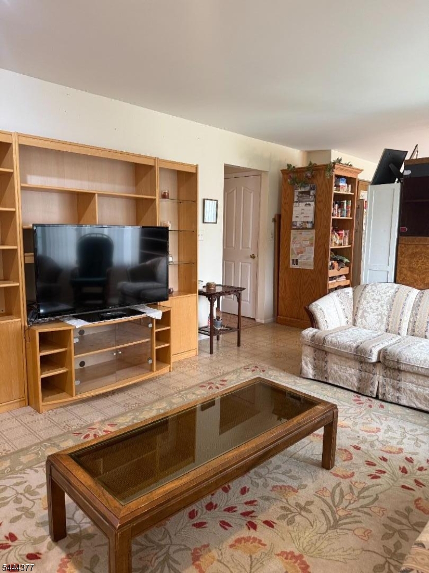 Contempo West - Residential