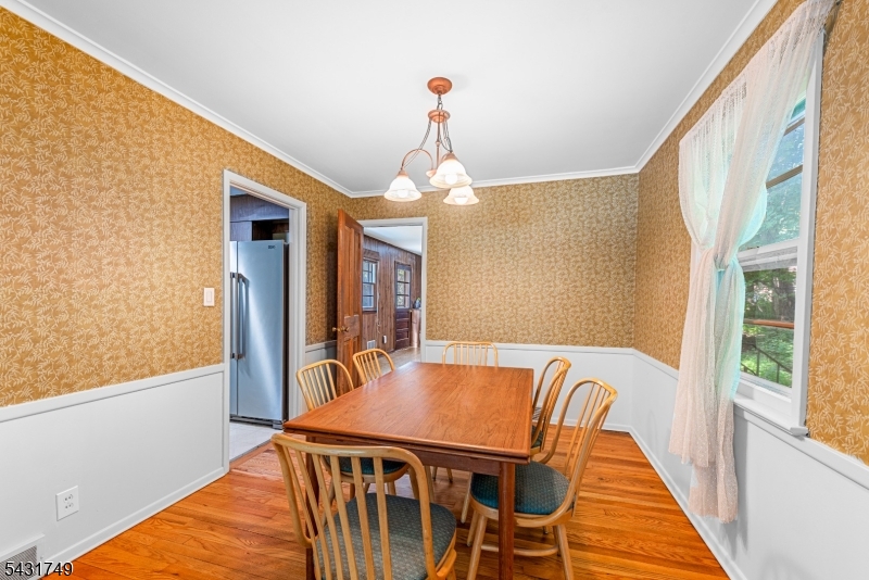 Mountain Way, Hills - Residential
