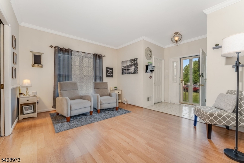 Greenwich Chase - Residential