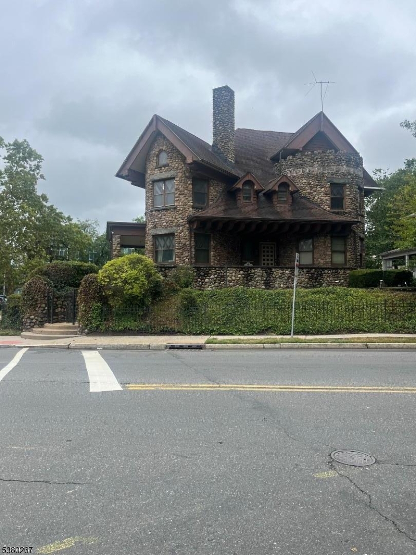 Accessible by Public Transportation: The property is well-connected to public transit, with NJ Transit bus and train stations just minutes away. Ideal for businesses that rely on foot traffic or customers who rely on public transportation. Growing Neighborhood: Located in a community-oriented, residential neighborhood that is currently experiencing revitalization. This offers the opportunity for businesses to become a cornerstone of a growing area. It's an excellent spot for service-based businesses like cafes, small retail, or office space. Versatile Commercial Zoning: The property is zoned for commercial use, offering flexibility for a variety of business types, including retail, office, or light industrial. The zoning may also allow for mixed-use development, which could add value if you're considering expanding into residential units or combining business and living space. Potential for Growth: With ongoing community events such as farmers markets and parades, the neighborhood is becoming increasingly popular. This could lead to a growing demand for local businesses, offering excellent opportunities for long-term growth and customer retention. Competitive Rental Rates: Compared to neighboring cities like Newark and Montclair, East Orange offers competitive commercial rental rates, which could be attractive to startups and small businesses looking to minimize overhead costs. Prime Location with High Visibility: Situated on Washington Street.