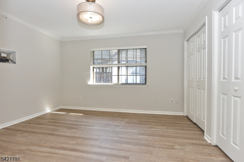 Ridge Gardens - Residential