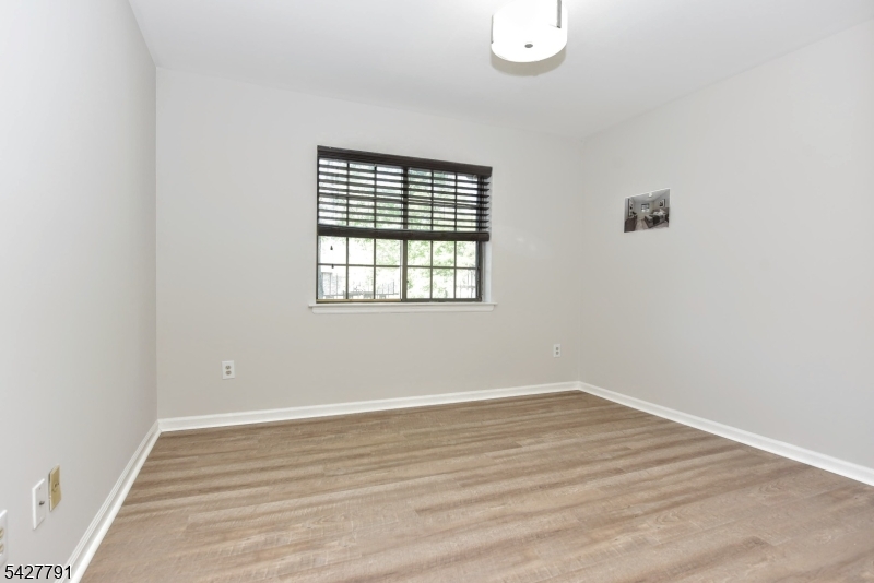 Ridge Gardens - Residential