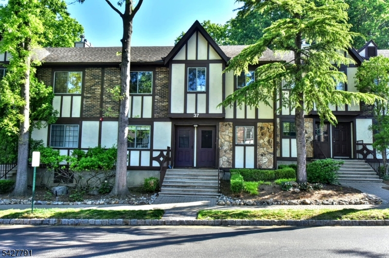 Ridge Gardens - Residential