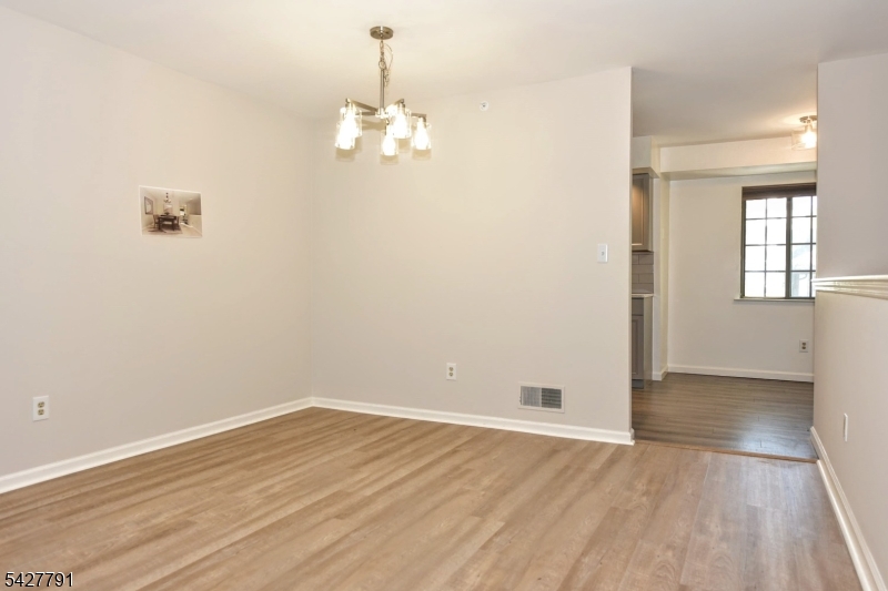 Ridge Gardens - Residential