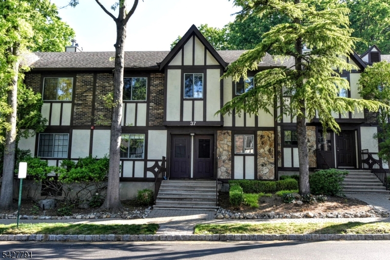 Ridge Gardens - Residential