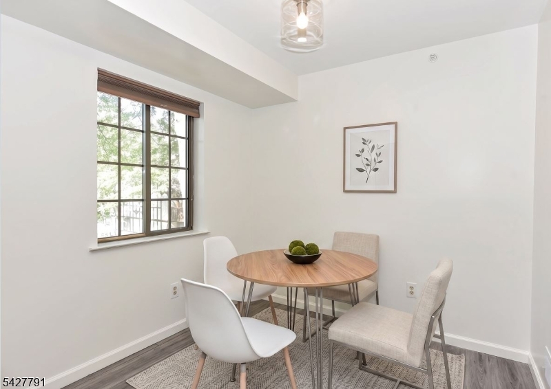 Ridge Gardens - Residential