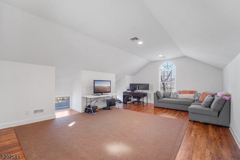 Rolling Hill - Residential