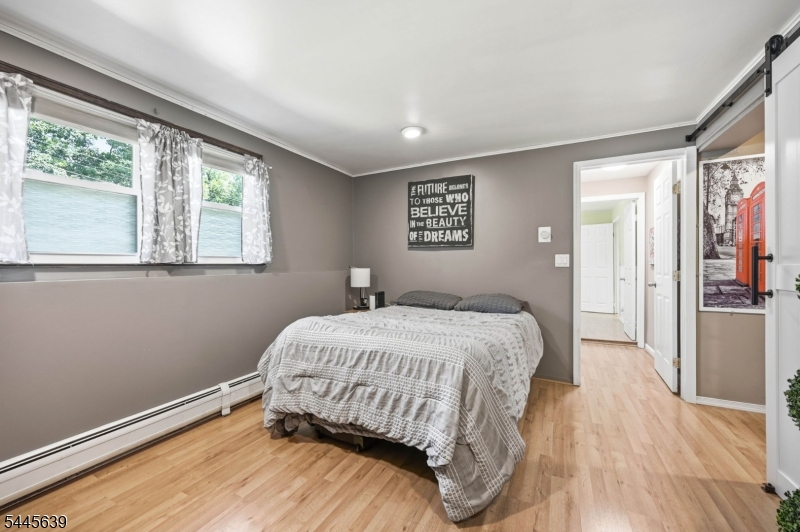LAKE SWANNONOA - Residential