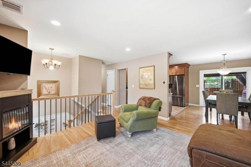 LAKE SWANNONOA - Residential
