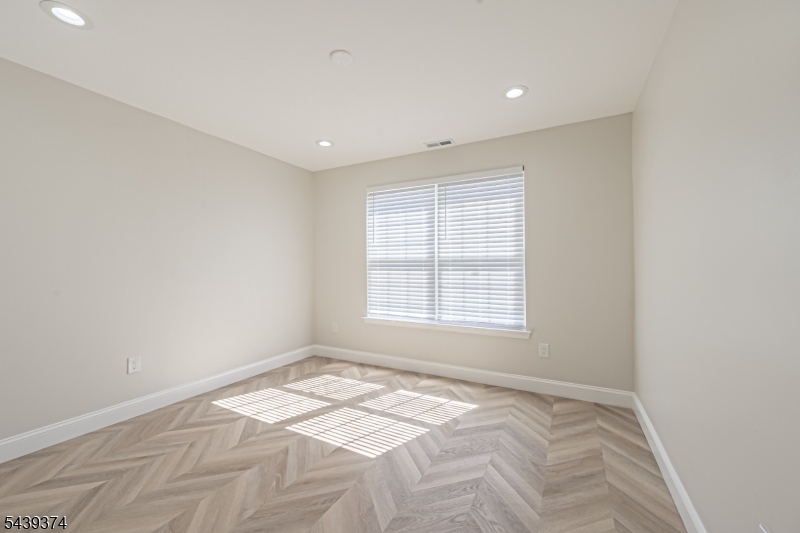 CHANCELLOR PARK - Residential