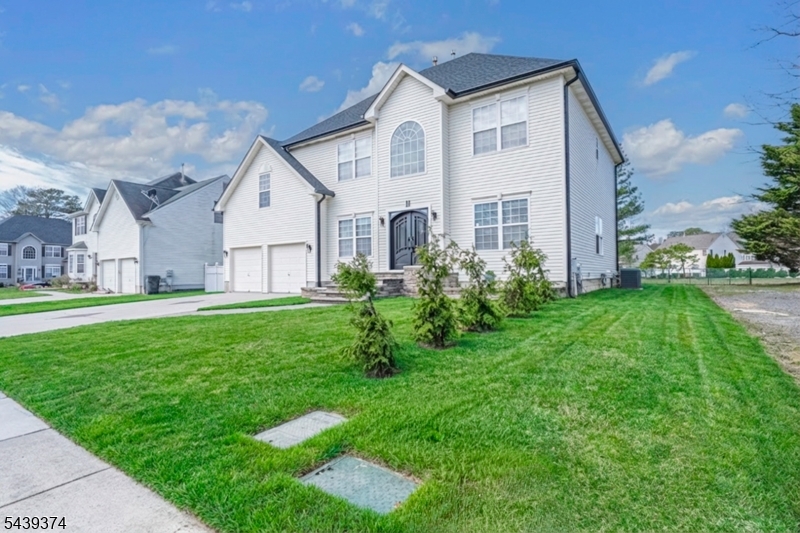 CHANCELLOR PARK - Residential