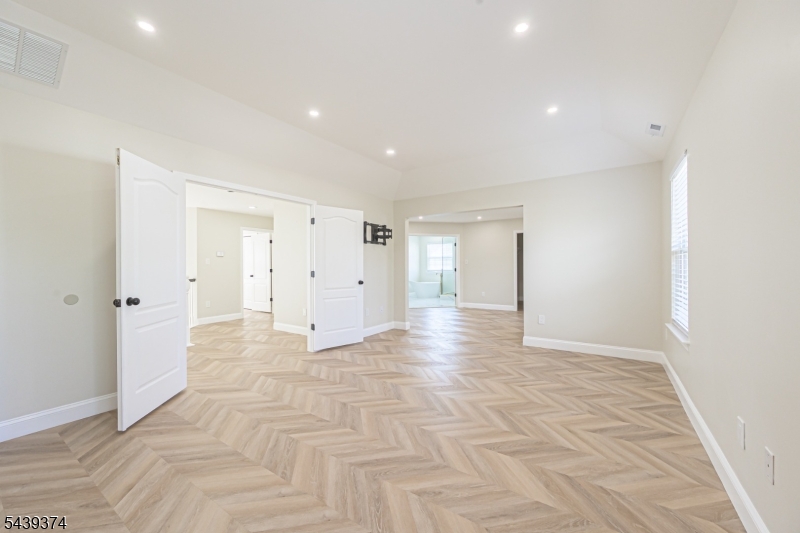 CHANCELLOR PARK - Residential