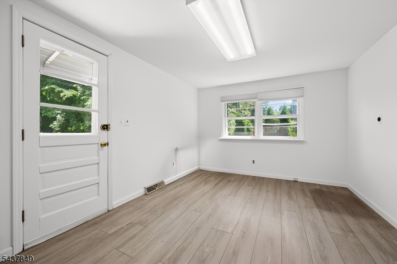 Lake Hiawatha - Residential