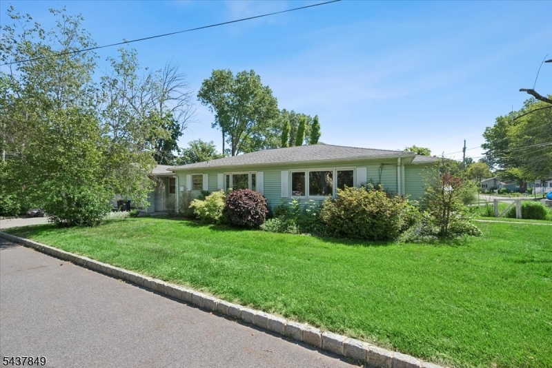 Lake Hiawatha - Residential