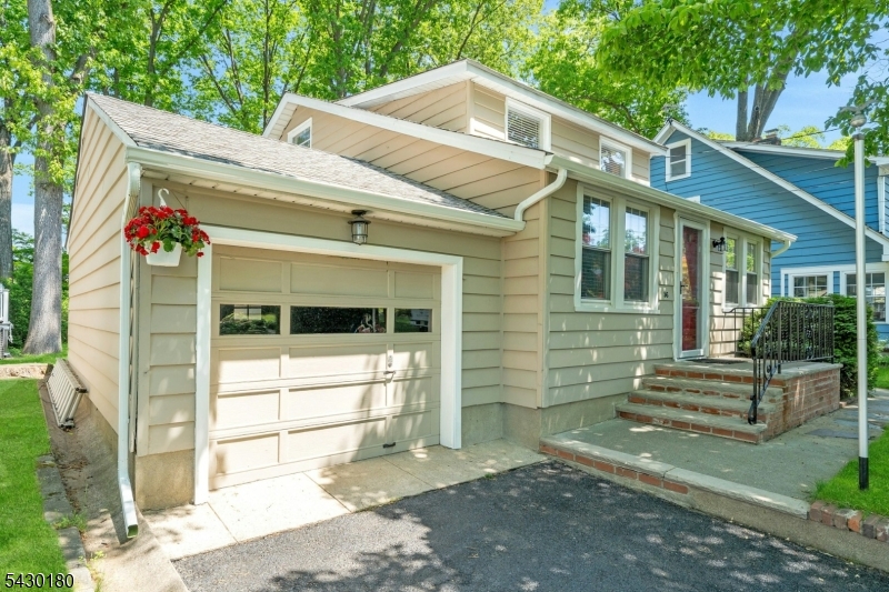 Rainbow Lakes - Residential