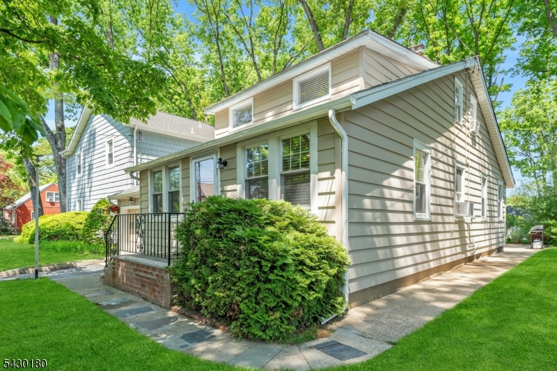 Rainbow Lakes - Residential