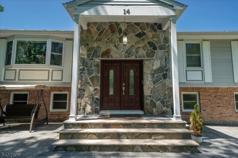 LOUNSBERRY HOLLOW - Residential