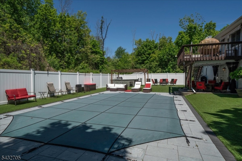 LOUNSBERRY HOLLOW - Residential