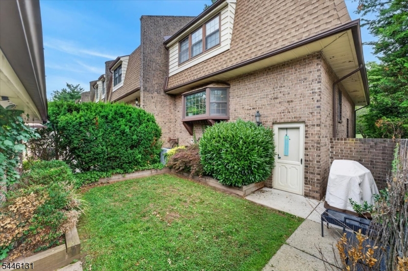 Cranford Condominiums - Residential