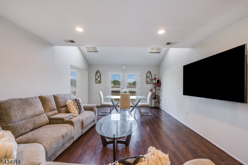 Peach Street Village - Residential