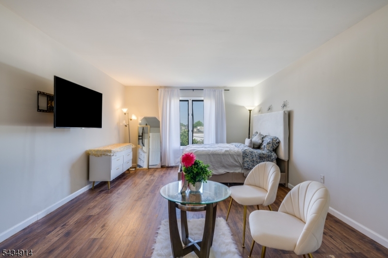 Peach Street Village - Residential
