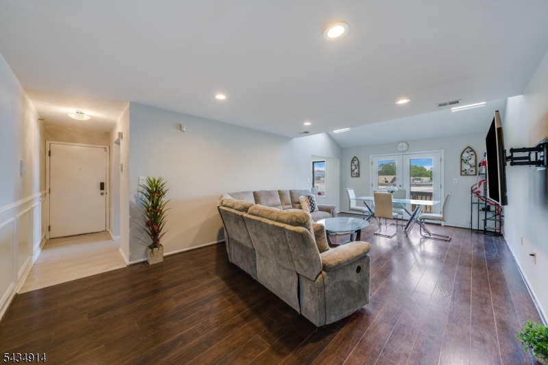 Peach Street Village - Residential