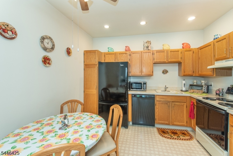 BALD EAGLE COMMONS - Residential