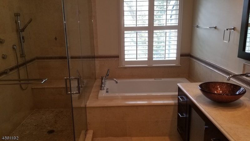 Knollcrest - Residential