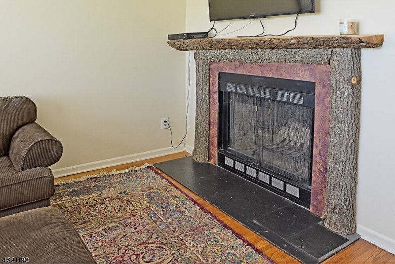 Knollcrest - Residential