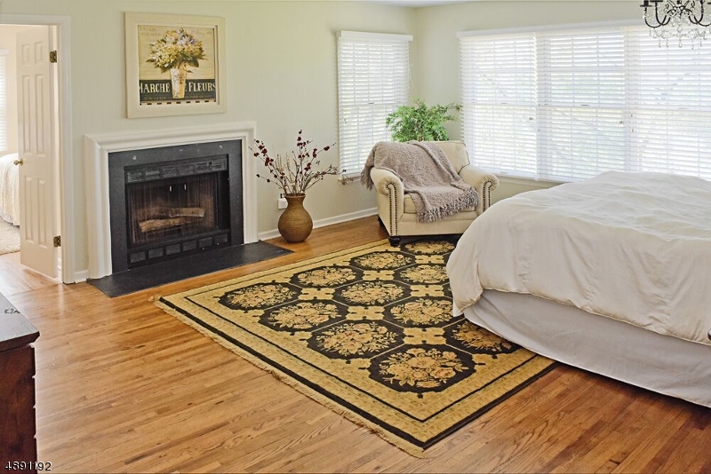Knollcrest - Residential