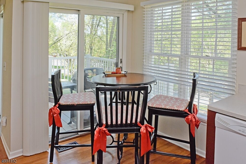 Knollcrest - Residential