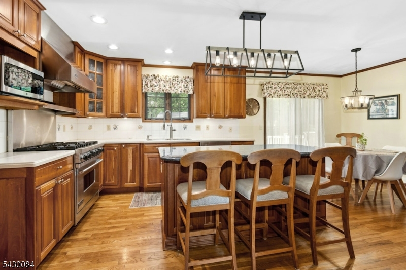 Woods of Mountainside - Residential