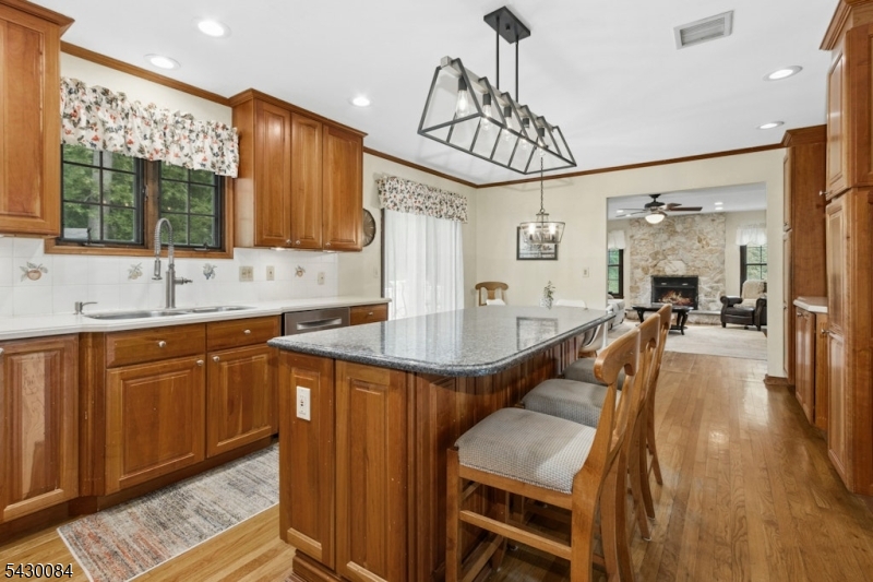 Woods of Mountainside - Residential