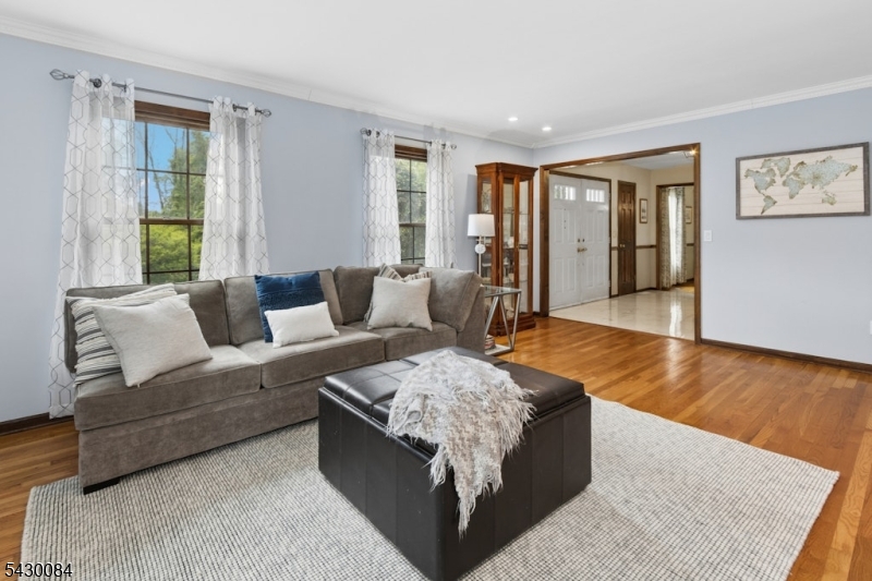 Woods of Mountainside - Residential