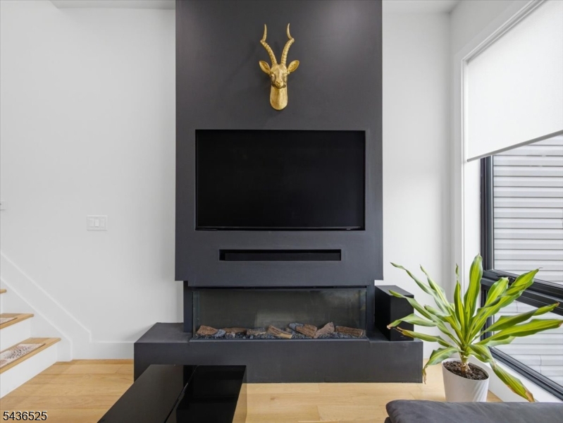 na - Residential
