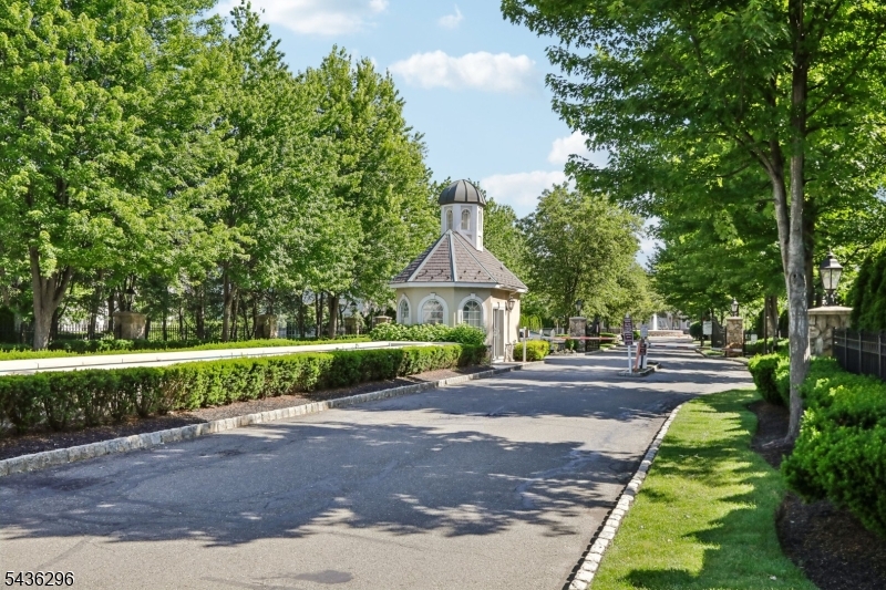 Winthrop Court - Residential