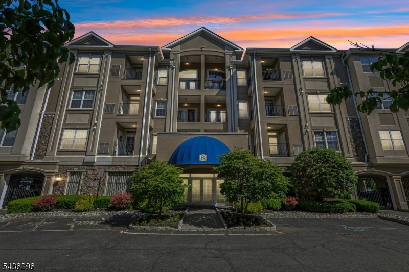 Winthrop Court - Residential