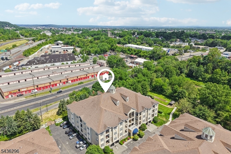 Winthrop Court - Residential