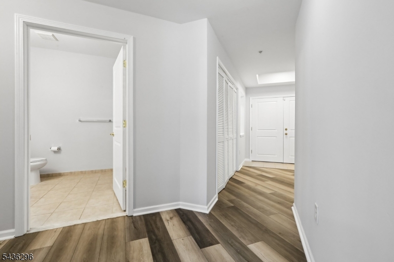 Winthrop Court - Residential