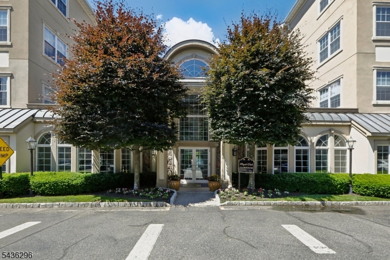 Winthrop Court - Residential