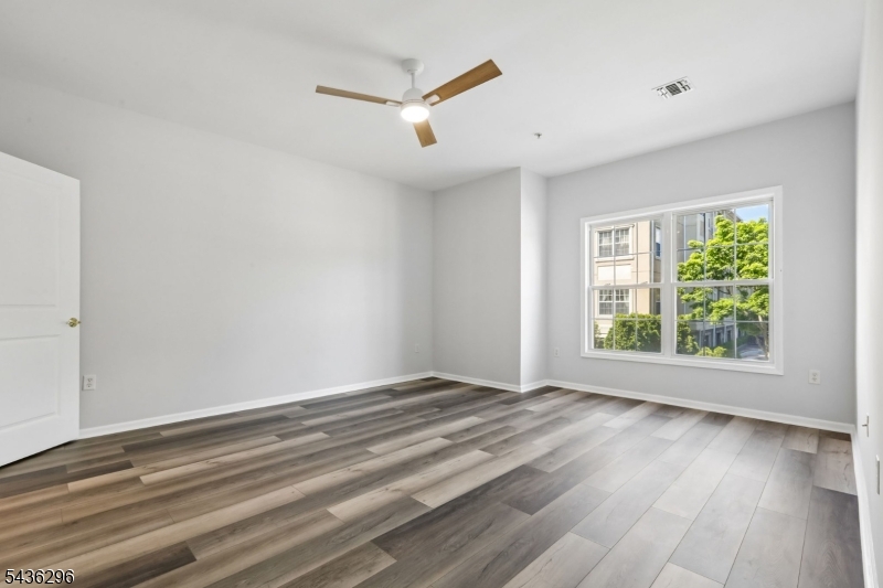 Winthrop Court - Residential