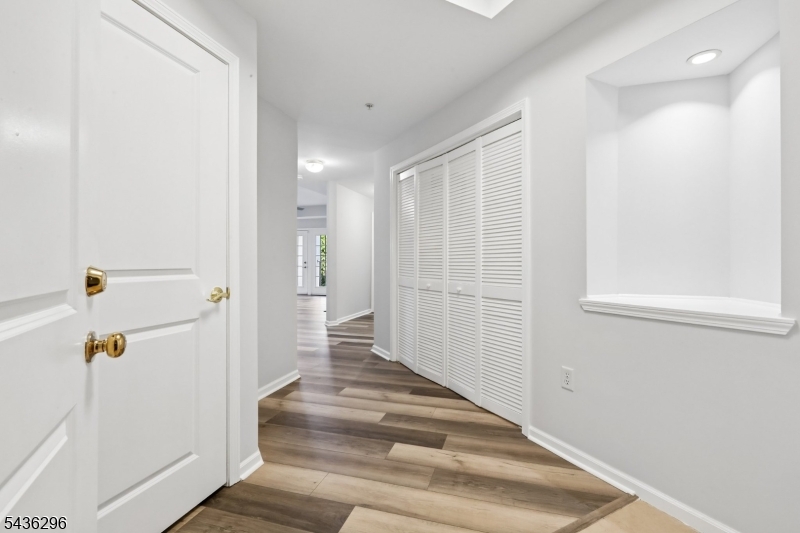 Winthrop Court - Residential
