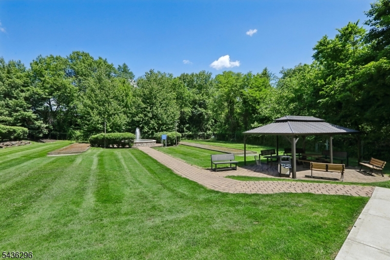 Winthrop Court - Residential