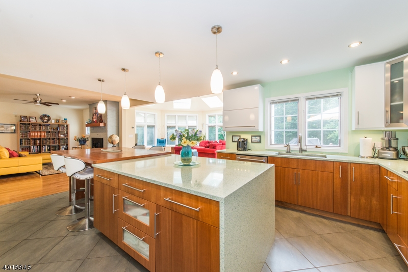 Paramount Estates - Residential