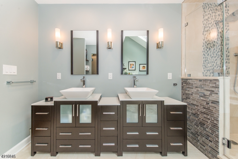 Paramount Estates - Residential