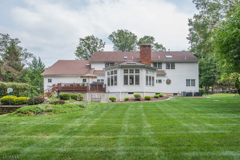 Paramount Estates - Residential