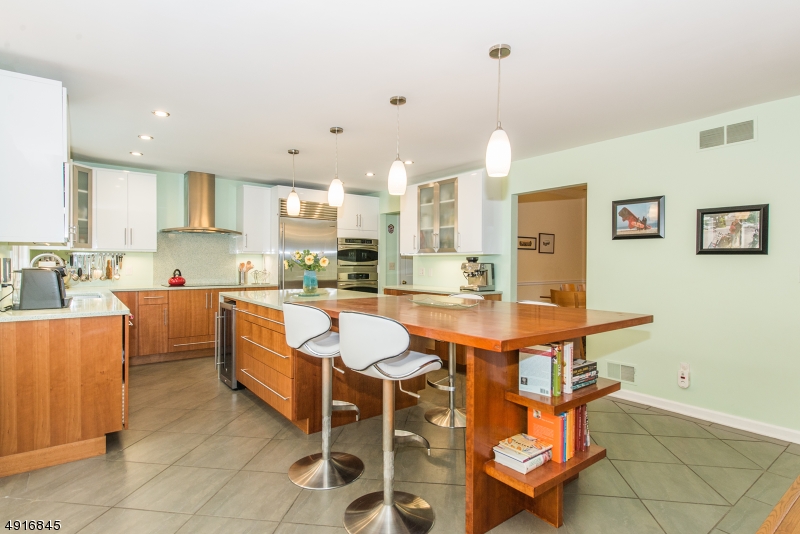 Paramount Estates - Residential